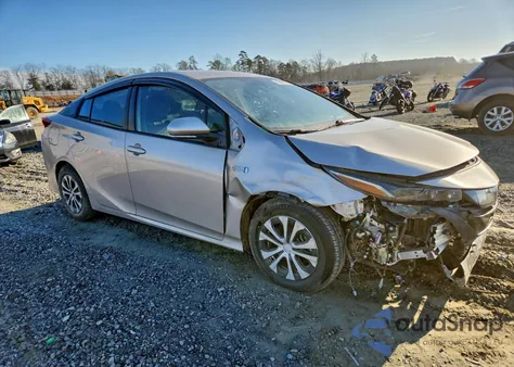 2022 Toyota Prius Prime Le z USA, uszkodzony, nr VIN JTDKAMFP4N3199755